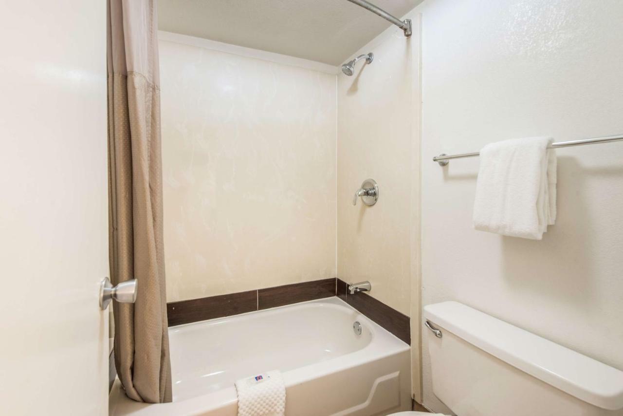 6-columbus, Oh - Hotel 2*